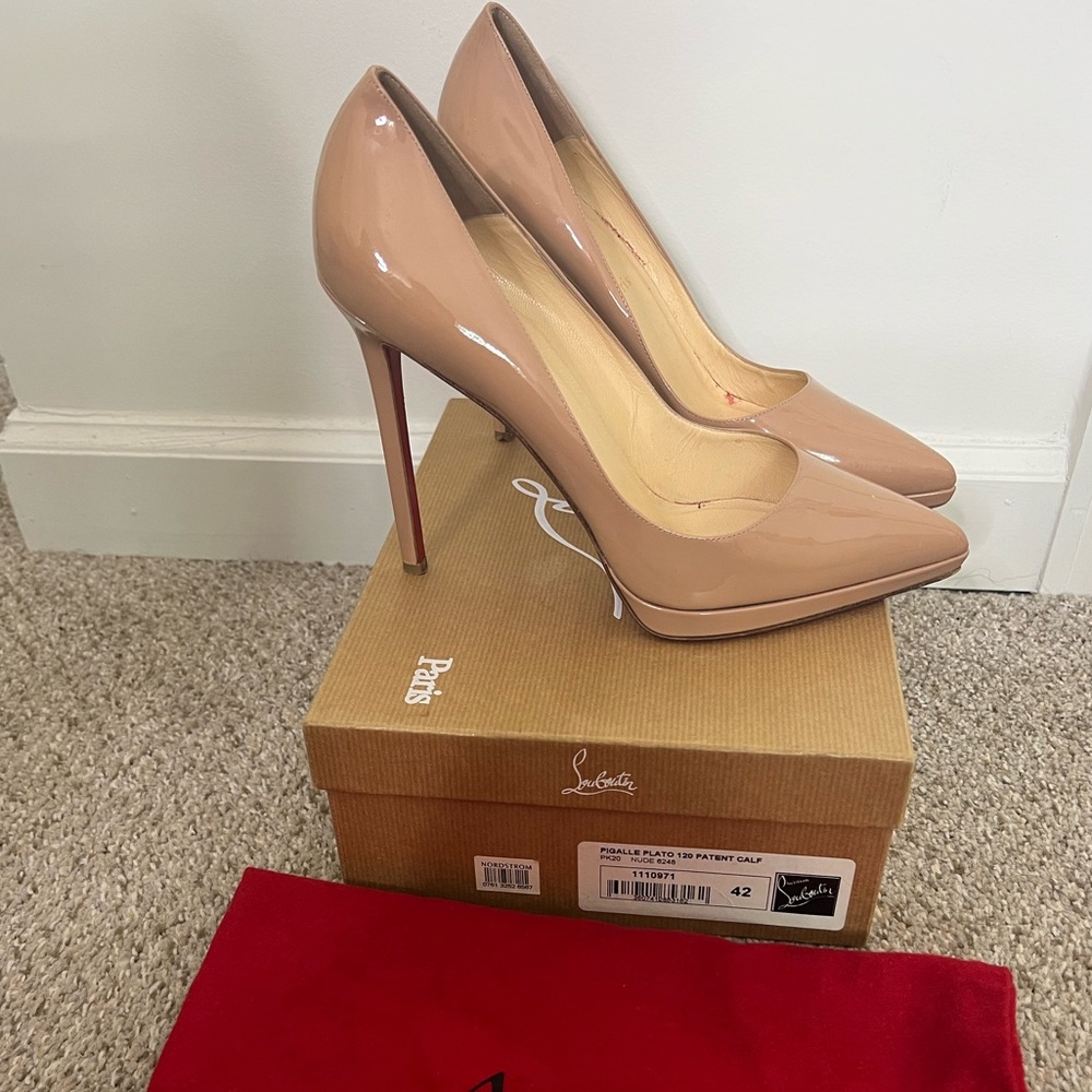 Christian Louboutin Pigalle Nude